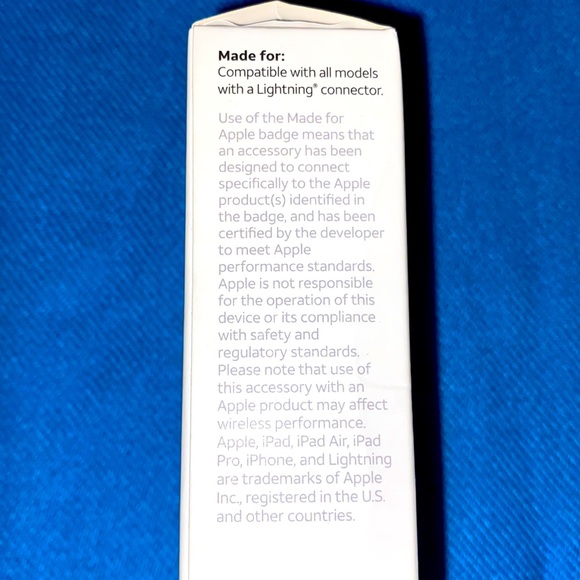 EUC! iPhone USB-A to Lightning Braided Cable (10 feet) - Picture 10 of 10